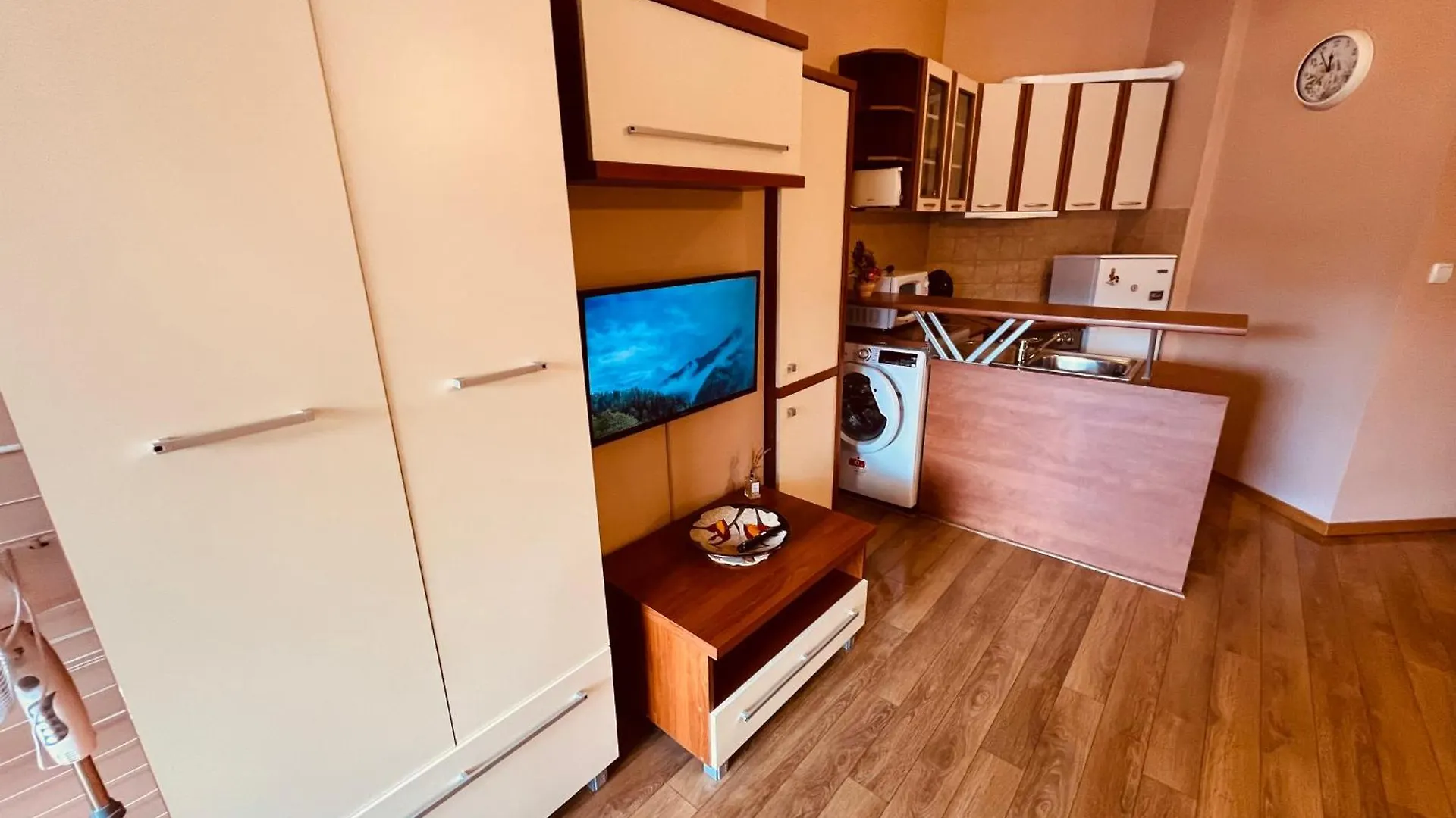 Marina Apartment - Mountain View Banszko